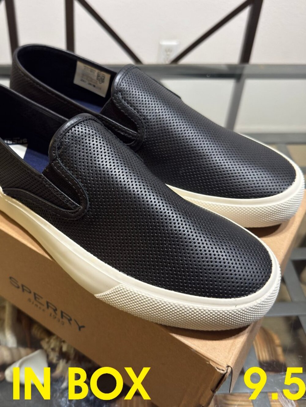 $125 SPERRY MENS CAPTAINS 9.5 BLACK WHITE SLIP-ON SNEAKER SHOE NIB